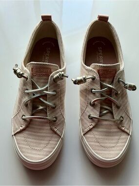 Sperry Women’s Blush Pink Canvas Lace-Up Sneakers